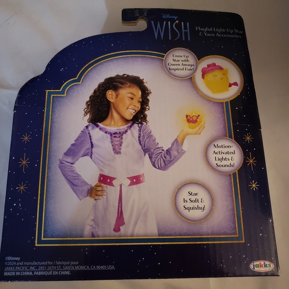 Disney's Wish Light Up Star And Accessories - Picture 6 of 8